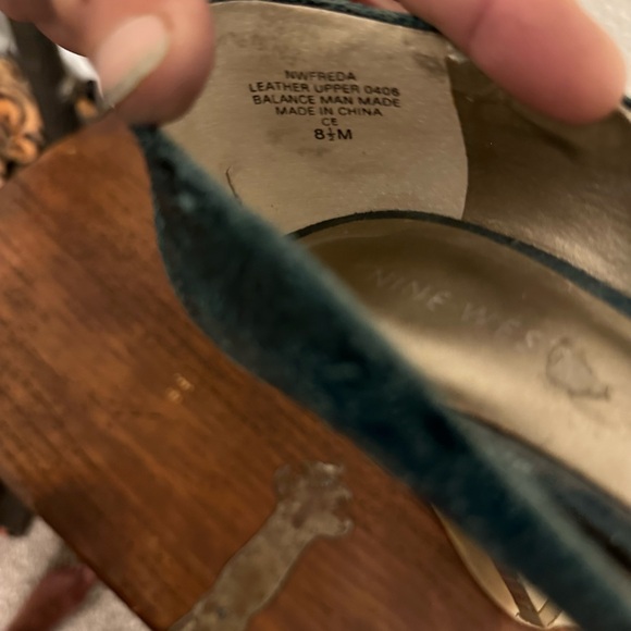 Vintage 1990’s Nine West Green Metallic Leather  Pointed Heels size 8.5 - Picture 6 of 6